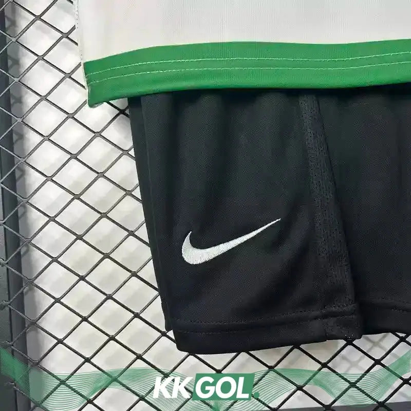 Maillot Sporting lisbonne enfant domicile 2025/2026 YamaKits Foot