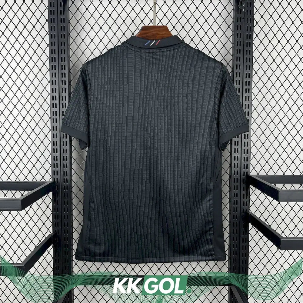 Maillot Paris SG Fourth "Jordan" noir 2025/2026 YamaKits Foot