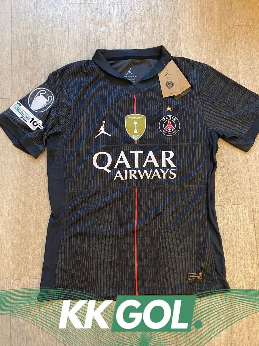 Maillot Paris SG Fourth Jordan noir « avec étoile » 2025/2026 Yamakits